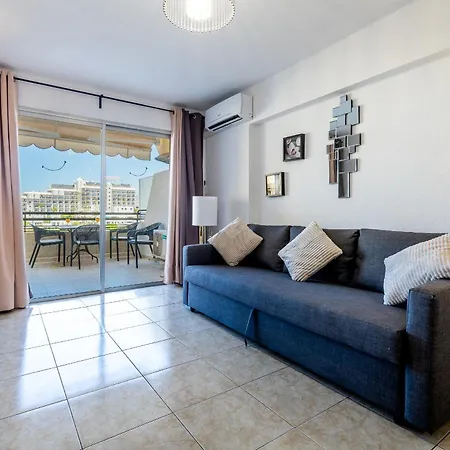 Great Location J 1 Bedroom