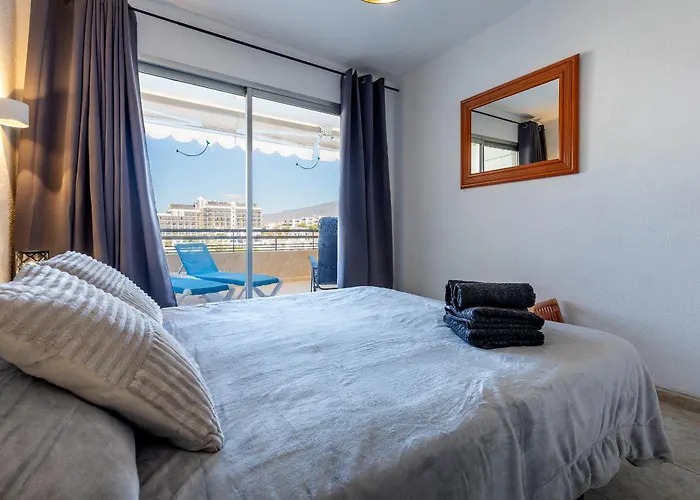 Great Location J 1 Bedroom Апартаменти *