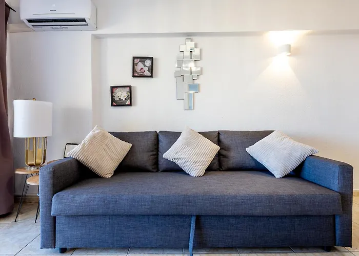 Great Location J 1 Bedroom Апартаменти Адехе